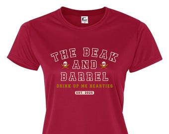 Beak and Barrel – Camiseta deportiva de mujer que absorbe la humedad – Camiseta inspirada en el bar de los parques Disney – Magic Kingdom Piratas del Caribe