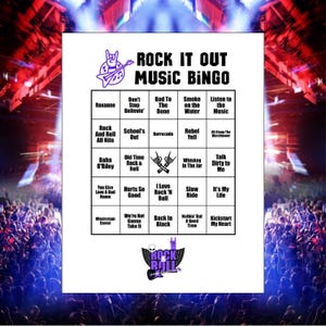 Puede incluir: Una tarjeta de juego de bingo musical Rock It Out blanca con un logotipo p&uacute;rpura y t&iacute;tulos de canciones. La tarjeta presenta un tema de rock and roll con t&iacute;tulos de canciones como "Roxanne" y "Kickstart My Heart".