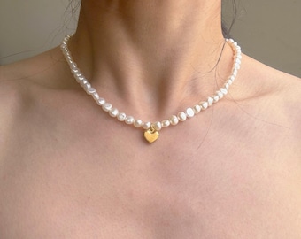 Collana di perle barocche fatta a mano – Cuore in acciaio inossidabile, perline dorate