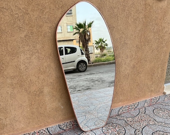 Espejo con marco de cobre, espejo asimétrico, espejo de pared de latón irregular, decoración de pared de lujo estético