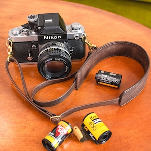 Adjustable Leather Camera Strap: Quick Release, Shoulder Neck Pad