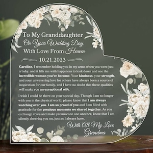 Para la nieta en el día de su boda de parte de la abuela en el cielo Placa de corazón personalizada Regalo para la novia de parte de la abuela fallecida Regalo conmemorativo