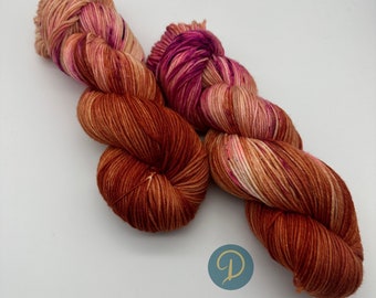 Handgefärbte Sockenwolle, 6-fach Wolle, extrafein Merino, je 150g