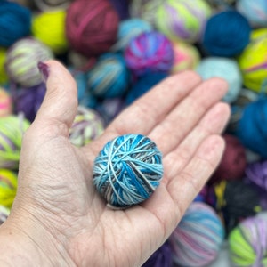 Midi ball package, 4-ply wool, 10 x 10g, hand-dyed sock yarn 100g, scrappy socks image 1