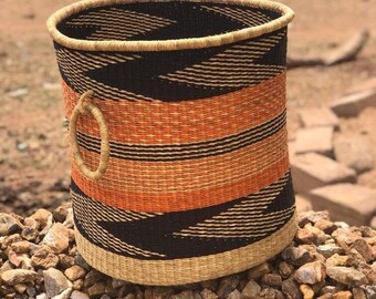 African laundry basket| clothes storage basket| big straw basket with lid| bedroom organizer| blanket storage basket| towel storage unit