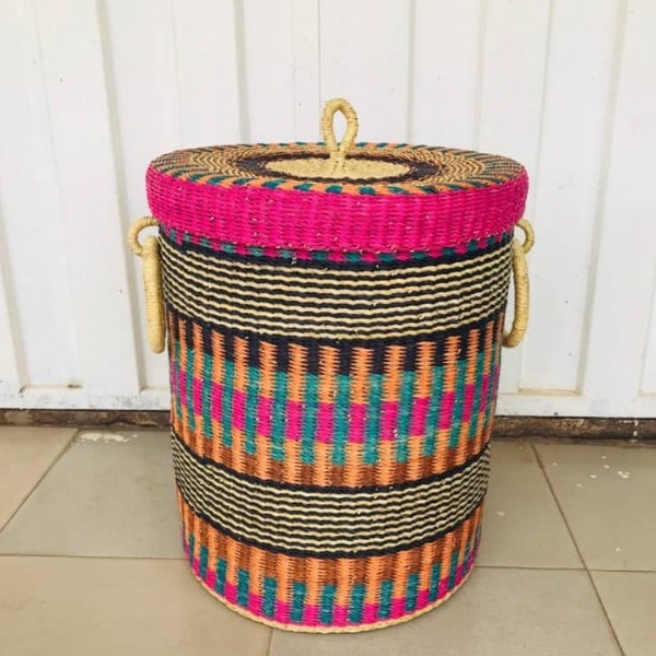 Straw storage basket with lid| handwoven laundry basket with lid| natural bedding storage| Bolga basket| big floor wicker with lid - Osei 08