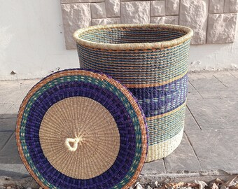 Wicker laundromat basket| bedroom storage organizer| handwoven straw Laundry basket with lid| Bolga storage basket| clothes storage basket