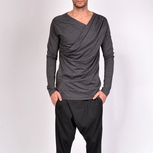 Men&#39;s Draped V-Neck Long Sleeve Shirt – Asymmetrical Casual Top – Dark Gray Slim Fit Stretch Tee – Minimalist Streetwear Style - A7StudioBG