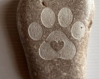 Personalised Paw Print & Heart River Stone | Engraved Pet Lover Gift | Natural Home Garden Decor