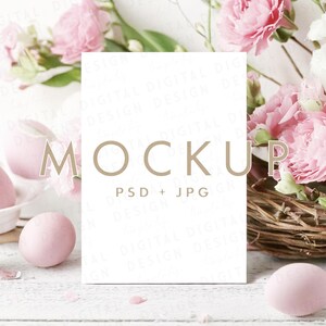 Ostern Einladung Mockup, Osterkarte Mockup, Rosa Mockup, Elegantes Ostern Foto Mockup, 5x7 Kartenmodell, Grußkarte, Rosa Blumenmodell