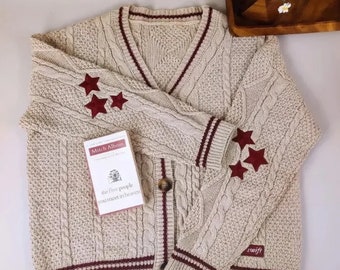 Red folk cardigan/star embroidered cardigan/v-neck oversized cute hand-knitted holiday button sweater/gift for fans