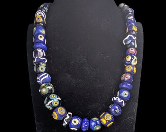 Collier de perles de verre de Murano