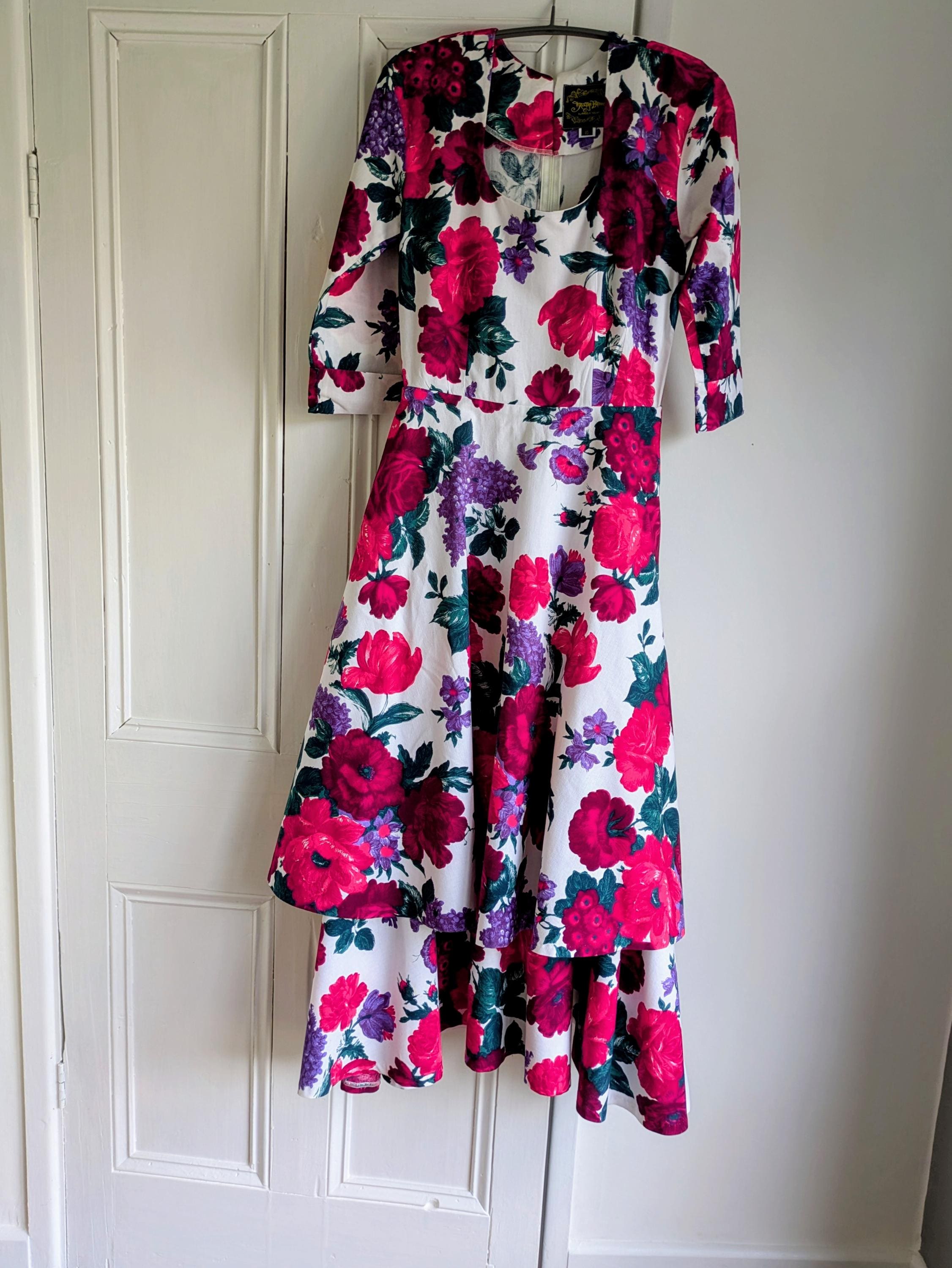 Droopy and Brown - Etsy UK