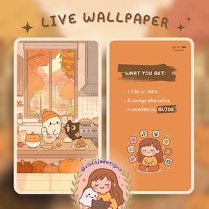 Op de afbeelding: Digitale live wallpaper met een gezellige herfstkeuken, cartoonfiguren, pompoenen en een zwarte kat. De tekst "LIVE WALLPAPER" staat bovenaan. De tweede afbeelding toont wat je krijgt: 1 MP4-bestand en een installatiegids.