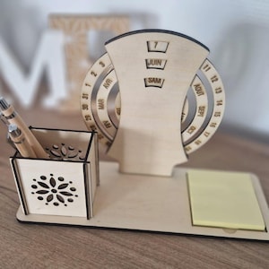 Fichiers découpe laser - pot à crayons, calendrier perpétuel, post-it – cadeau bureau, maitresse, fête des mères/pères (SVG + DXF + XCS)