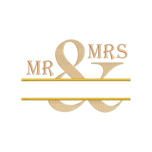 Può includere: Un design ricamato color oro con le parole "MR" e "MRS" separate da un simbolo di e commerciale. Il design include due linee orizzontali dorate, creando uno spazio per la personalizzazione. Lo stile generale è elegante e adatto agli articoli per matrimoni.