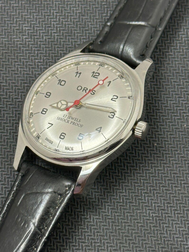 Horlogerie lot fond de tiroir horlogerie à trier (D'occasion) à Horlogerie lot fond de tiroir horlogerie à trier (D'occasion) à