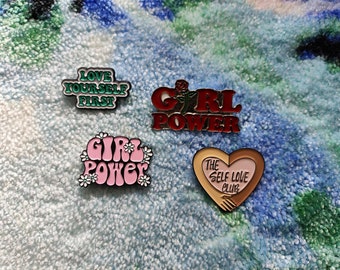 PIN de esmalte de poder femenino - PODER - poder de las niñas - el club de amor propio - ámate a ti mismo primero - feminismo - orgulloso -