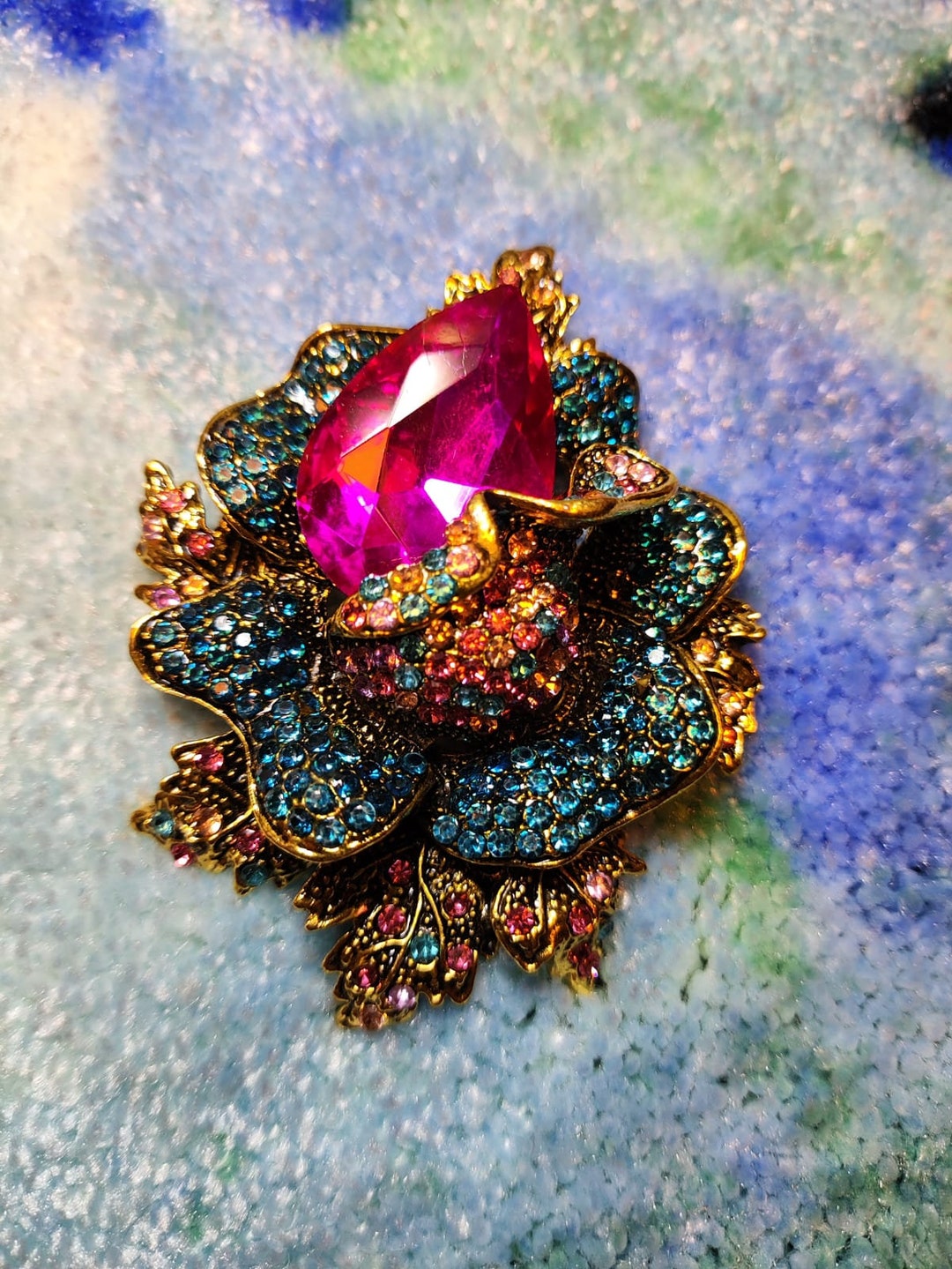 Broche Chic Fleur Noire Avec Strass - Plaqué Rhodium - Marque Moghant - Neuf Sans Boîte