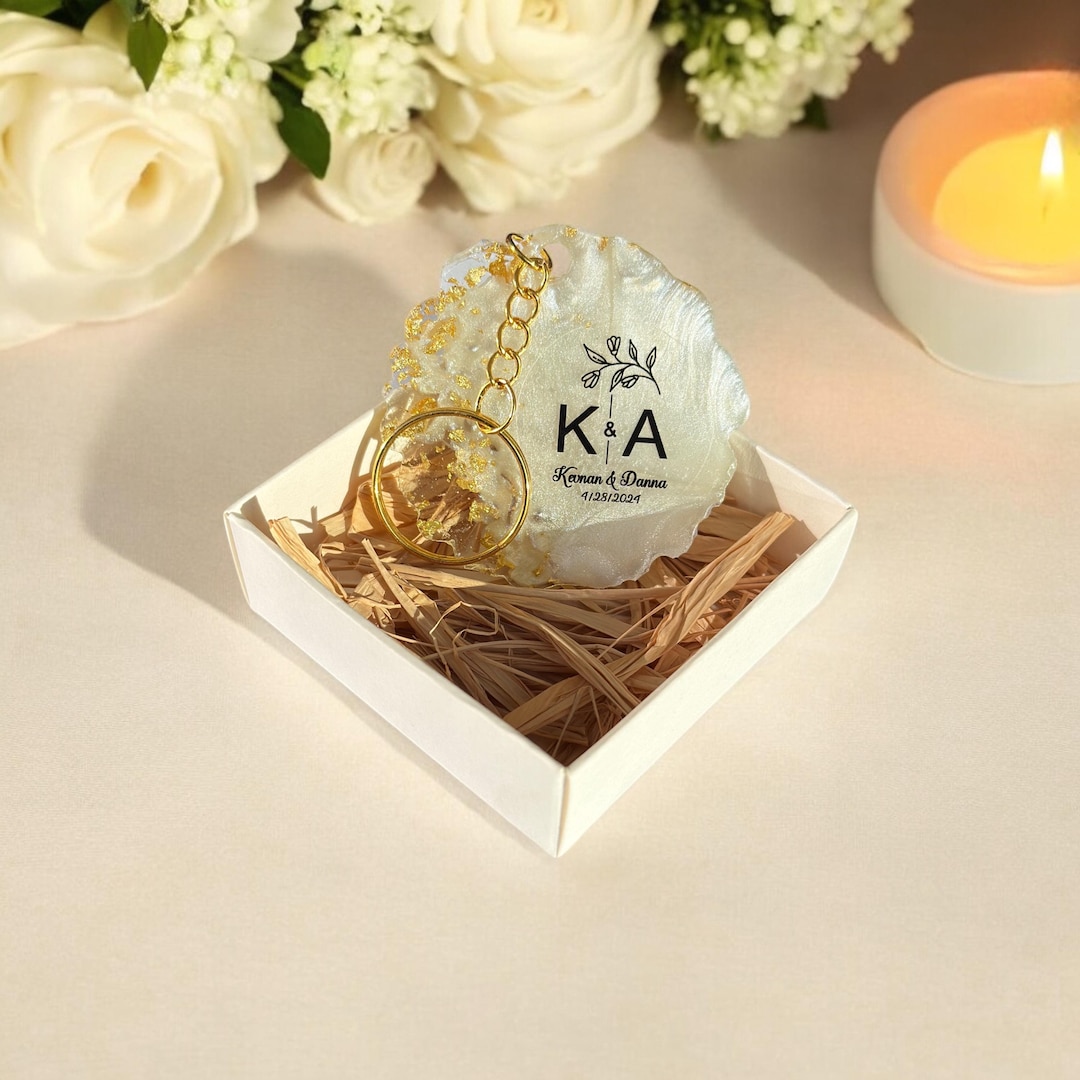 Keepsake Resin Keychain, Wedding Keychain Favors, Wedding Favors