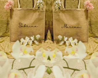 Bridesmaid Burlap Tote PERSONALIZED Tote Bag, beach Mrs Burlap Bag, Jute Beach Bag, Custom Bridesmaid Proposal Gifts, Mothers Day Gifts