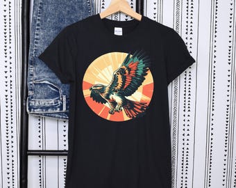 Retro Soaring Hawk T-Shirt, Bird of Prey Apparel for Nature and Wildlife Lovers or Outdoor Enthusiasts, Vintage Style Graphic Tee