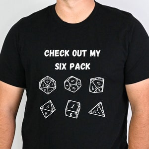 Zabawna koszulka do gry planszowej, koszulka Dungeon Master, sprawdź mój pakiet sześciu, koszulka TTRPG, prezent na koszulkę RPG, koszulka DnD Dice, pomysły na prezenty dla DM