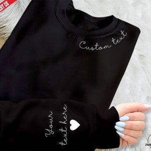 Custom Sweatshirt, Personalised Names/Text on Neck and Sleeve Printed Sweater, Mama Crewneck Jumper, Mom Crewneck Shirt, Mother's Day Outfit