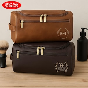 Personalised Men&#39;s Leather Toiletry Bag, Custom Engraved Groomsmen Dopp Kit, Travel Toiletry Bag, Fathers Day Gift, Anniversary Gift for Him