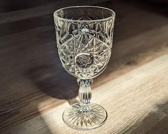 Libbey Goblet SET of 4 HOBSTAR Pattern Heavy Pressed Glass Wine of Water Goblets with Starburst Design