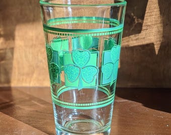 Vaso alto Libbey decorado con trébol