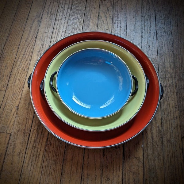 Mid Century Enamelware Red, Blue, Yellow Shallow Nesting Sauté Skillet Pans with Handles ~ Made in Yugoslavia