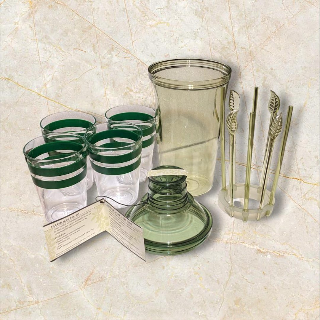Starbucks 2005 Shaken Iced Tea Kit Shaker With 4 Cups, Stir Sticks and ...