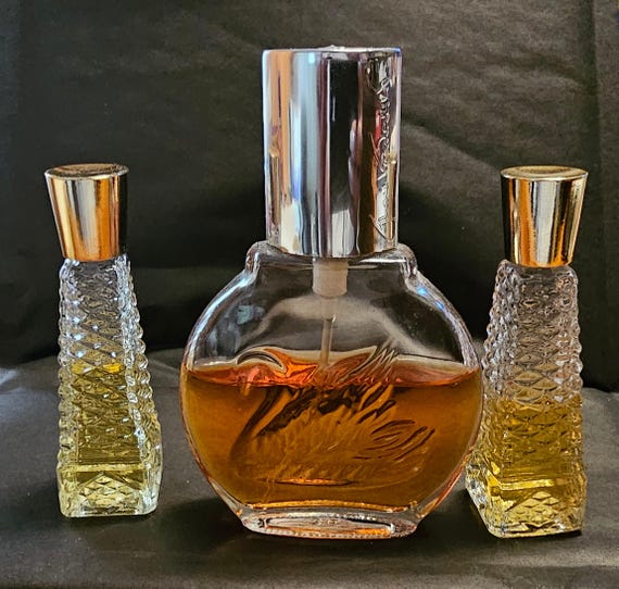 Two VTG Avon Facettes Charisma & Vanderbilt Fragrances