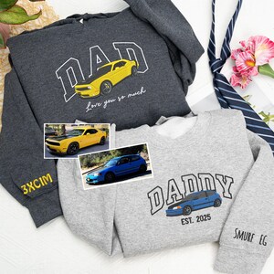 父の日のギフトアイデア、お父さんへのプレゼントに刺繍入りカーパーカー、車のプリント入りパーソナライズパーカー、ユニークなカスタムレースカーパーカー、車好きへのギフト