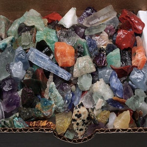 Crafters Collection 1/2 Lb Natural Crystals Mineral Specimens Mixed Gemstones