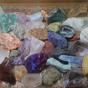 Crafters Collection 1 Lb Natural Crystals Mineral Specimens Mixed Gemstones