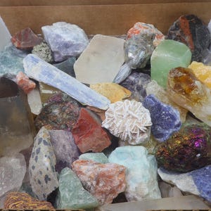Crafters Collection 2 Lbs Natural Crystals Mineral Specimens Mixed Gemstones