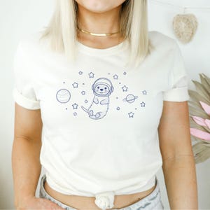 Funny Otter Shirt, Cute Sea Otter Tee, Otter Lover Gift, Otter Meme T-shirt, River Otters, Animal Humor, Silly Otter Graphic Tee