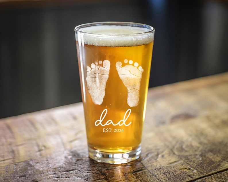 Custom Baby Footprint Pint Glass, Dad to Be Gift, First Father's Day Gift, 1st time Dad, Gift for New Dad, Dad est 2025, Expecting Dad Gifts image 4