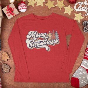 Christmas t-shirt, cute christmas tee, Christmas tee, holiday apparel, Holiday apparel, Gifts for her, Christmas Gifts, holly teeVintage Tee
