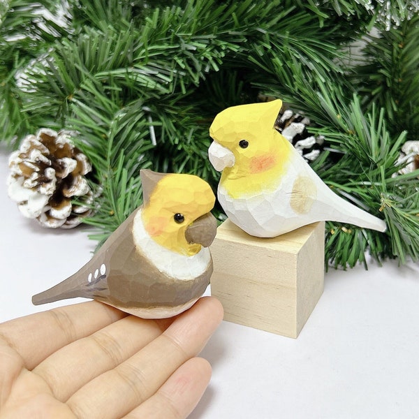 Hand-Carved Cockatiel Couple Statues,Wooden Bird figurine for Home Decor and Gifts for Bird Lovers
