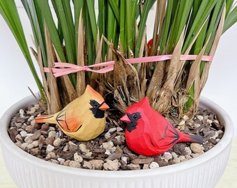 1 Pair Northern Cardinal Bird Statues,Hand Carved Couple Miniature Bird Statues,Gifts for Bird Lovers