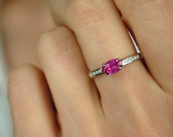 Pierścionek z rubinem, pierścionek białe złoto z rubinem, pierścionek zaręczynowy z rubinem, rubin, prezent dla niej, prezent na rocznicę