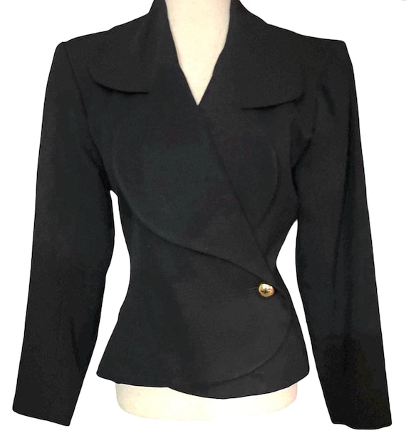 Yves Saint Laurent Rive Gauche, Saint Laurent Rive Gauche Vintage Blazer: Fitted Double Breasted Jacket