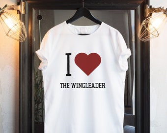 Fourth Wing by Rebecca Yarros T-Shirt "I Heart the Wingleader"