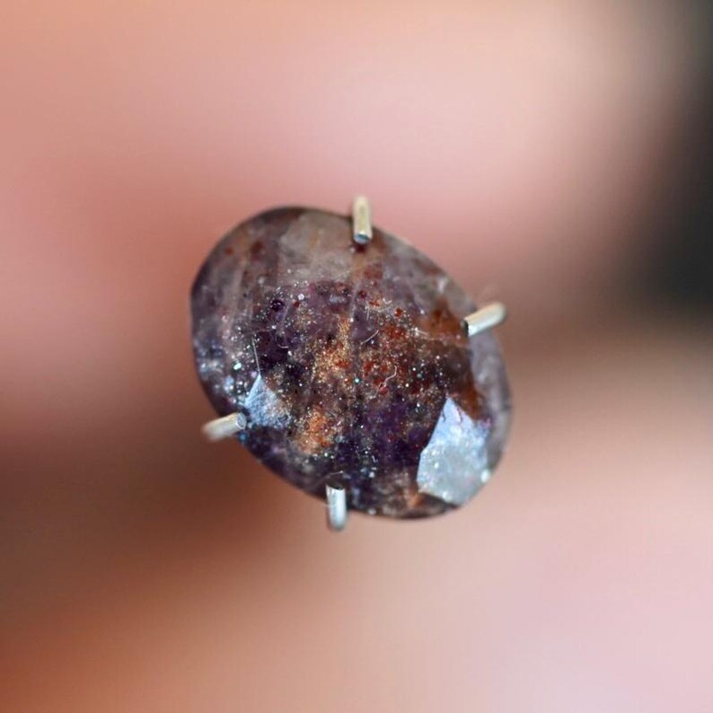Natuurlijk bloeddoorlopen ioliet 10 mm gefacetteerd ovaal - zeldzame cordieriet hematiet insluitsels regenboog confetti - ringsieraden maken (C2-W11) afbeelding 2