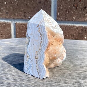 Mexican White Crazy Lace Agate with DRUZY tower 232g - Natural gemstone point
