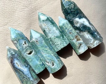 フォスフォシデライトポイントタワー 1個 - 紫色のクリスタル 宝石