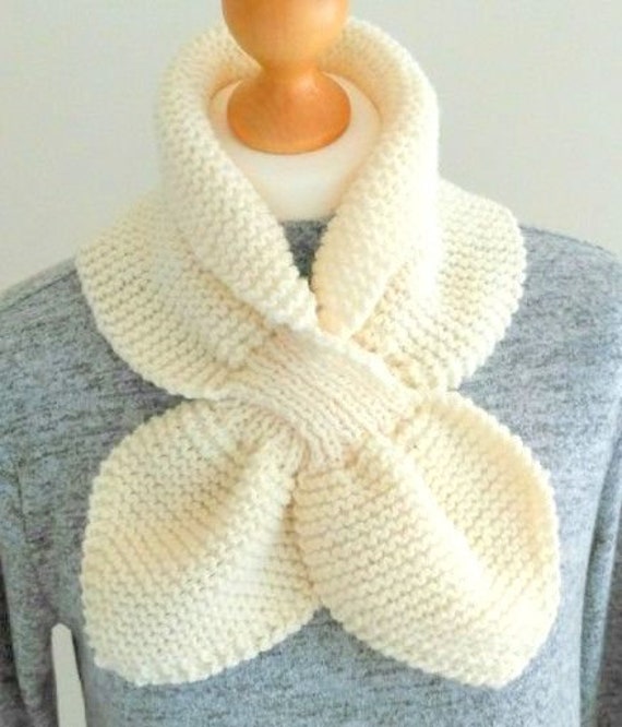 Very Easy Keyhole Scarf Marple Neckwarmer in Garter Stitch